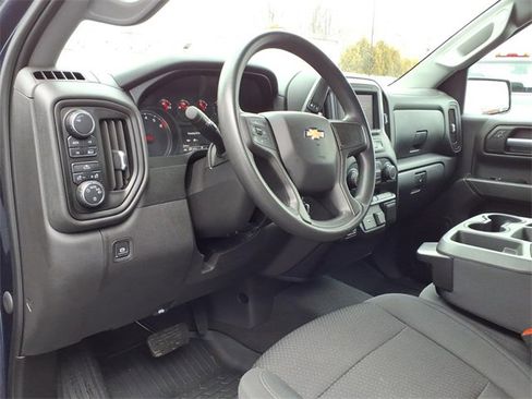 Used 2020 Chevrolet Silverado 1500 Custom w/ Custom Value Package image 10