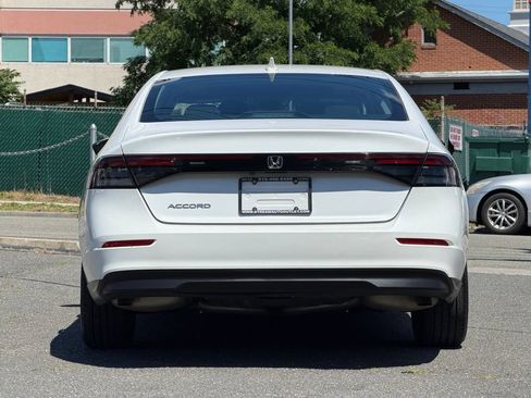 Used 2023 Honda Accord EX image 5