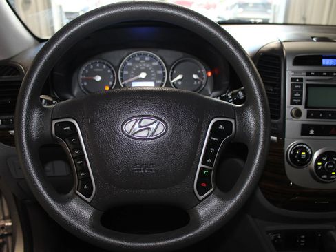 Used 2012 Hyundai Santa Fe GLS FWD image 10