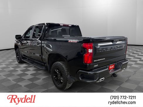 Used 2024 Chevrolet Silverado 1500 LT Trail Boss w/ LT Trail Boss Premium Package AWD/4WD image 3