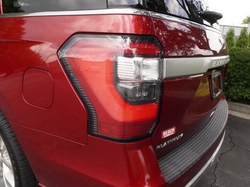 Used 2019 Ford Expedition Platinum RWD image 36