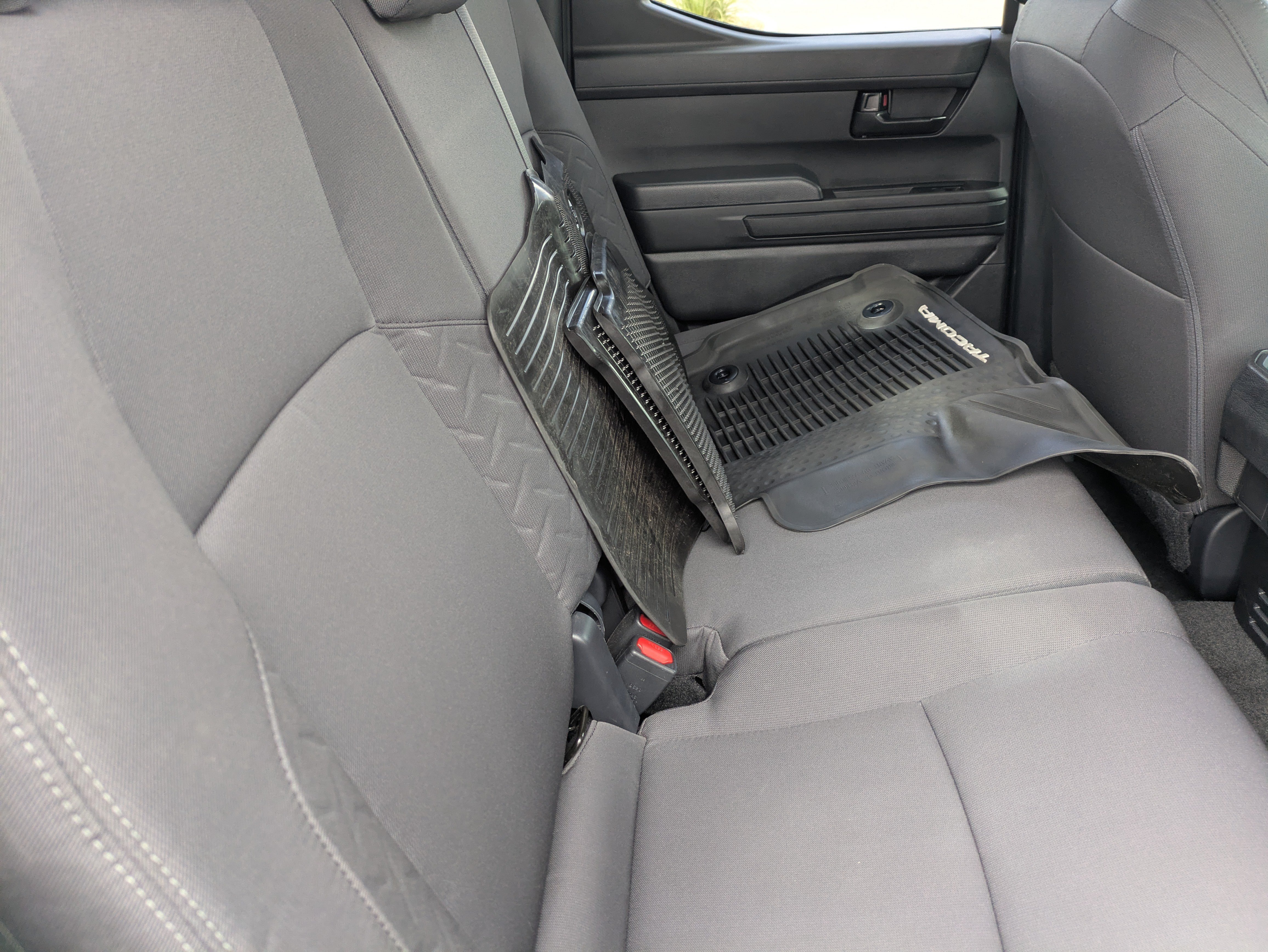 Used 2025 Toyota Tacoma SR5 AWD/4WD image 13
