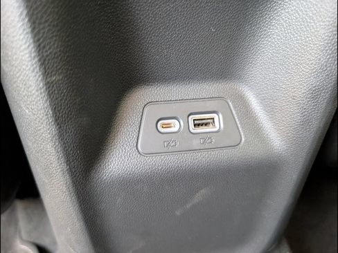 Used 2023 Buick Envision Essence FWD image 20