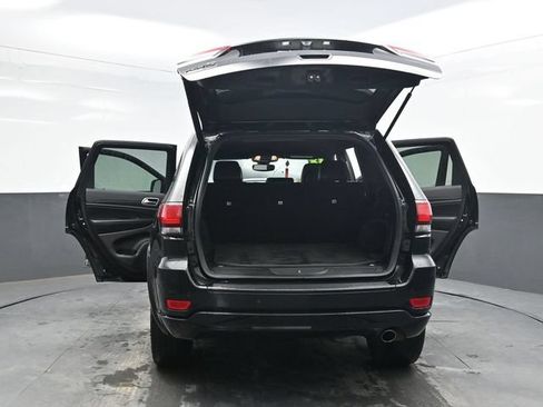 Used 2018 Jeep Grand Cherokee Altitude AWD/4WD image 42