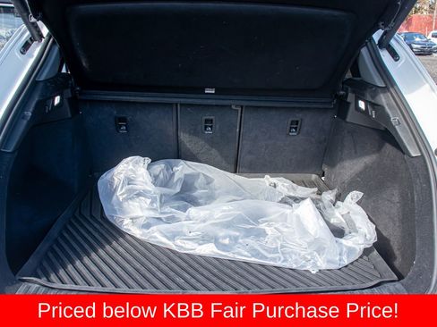 Used 2022 Audi Q4 e-tron Premium Plus AWD/4WD image 16