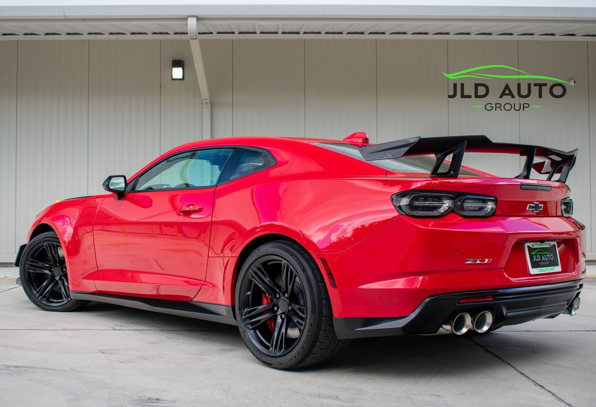 Used 2023 Chevrolet Camaro ZL1 RWD image 4