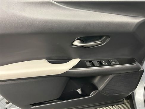 Certified 2024 Lexus UX 250h F Sport image 9