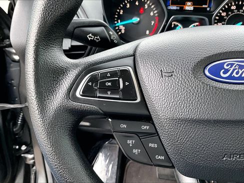 Used 2017 Ford Escape S image 18