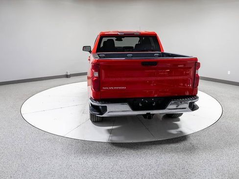 Used 2024 Chevrolet Silverado 1500 LT image 28