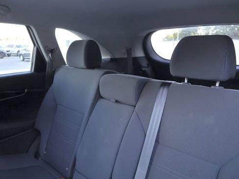 Used 2018 Kia Sorento AWD image 12