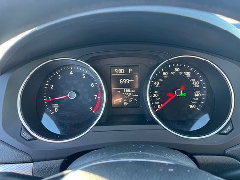 Used 2017 Volkswagen Jetta S image 10