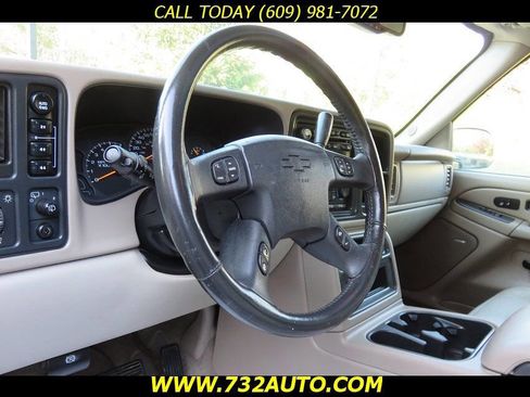 Used 2004 Chevrolet Tahoe LT w/ LT Preferred Equipment Group AWD/4WD image 26