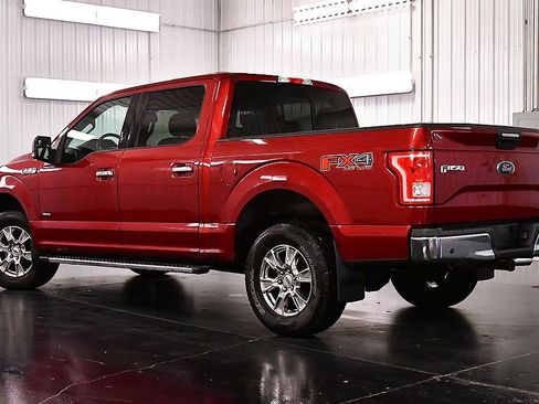 Used 2017 Ford F150 XLT w/ Equipment Group 302A Luxury image 5