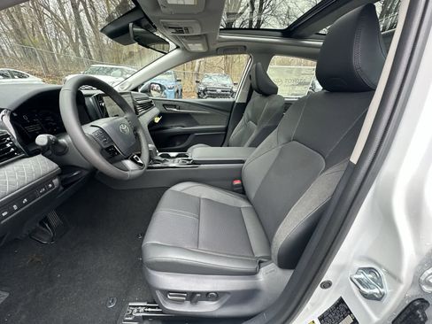 New 2026 Toyota Camry XLE AWD/4WD image 32