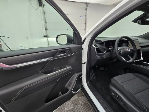 New 2026 GMC Acadia Elevation image 20