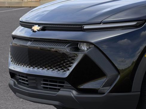 New 2026 Chevrolet Equinox EV LT image 13