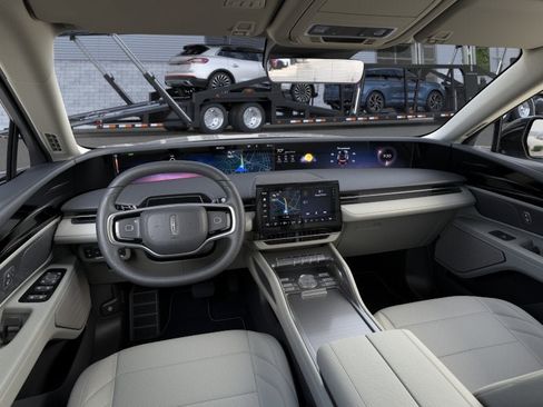 New 2026 Lincoln Nautilus Premier AWD/4WD image 9
