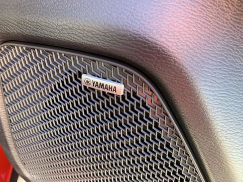 New 2025 Mitsubishi Outlander SE image 29