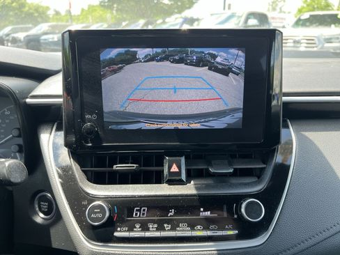 Used 2023 Toyota Corolla SE w/ Carpet Mat Package (TMS) FWD image 18