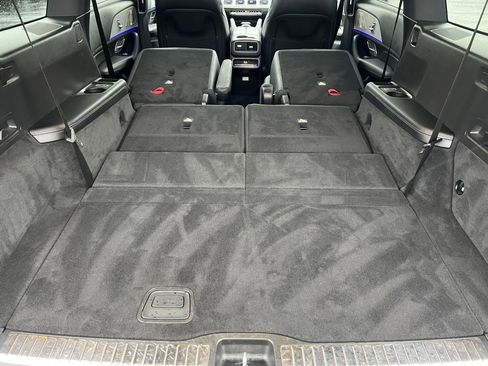 Used 2025 Mercedes-Benz GLS 450 4MATIC image 23