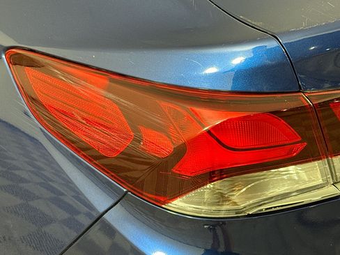 Used 2018 Hyundai Sonata Sport w/ Tech Package 05 FWD image 34