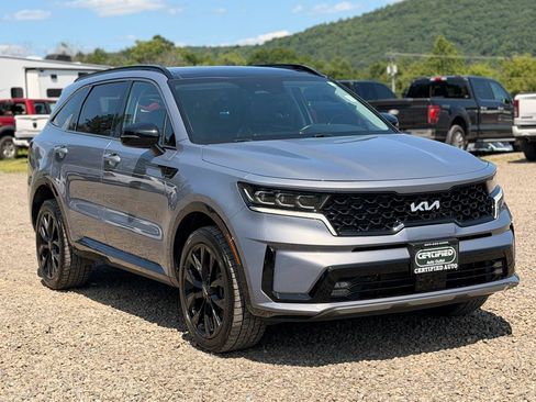 Used 2023 Kia Sorento SX AWD/4WD image 1