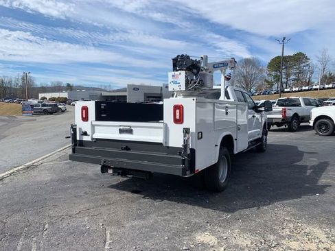 New 2024 Ford F350 XL w/ XL Chrome Package AWD/4WD image 11