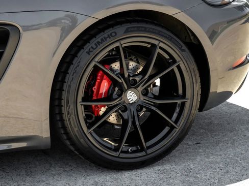 Used 2019 Porsche 718 Cayman S RWD image 57