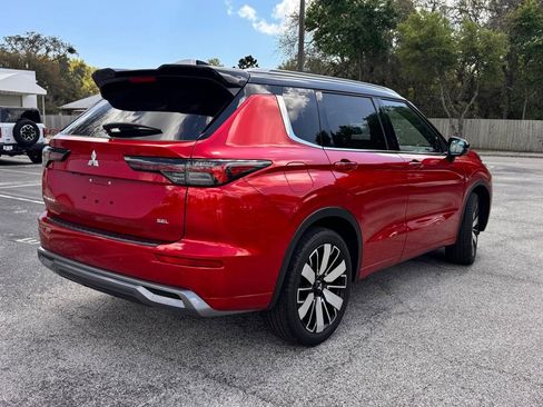 New 2026 Mitsubishi Outlander SEL FWD image 5