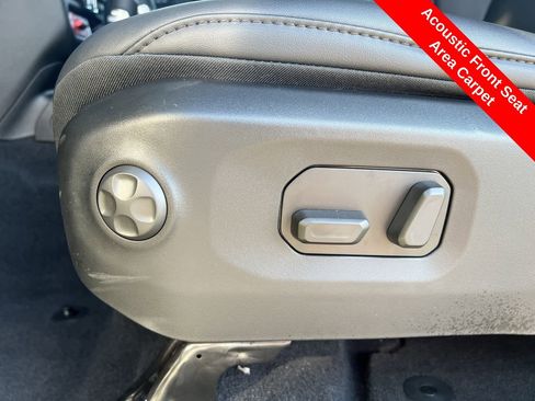 Used 2025 Jeep Wrangler Unlimited Rubicon image 22