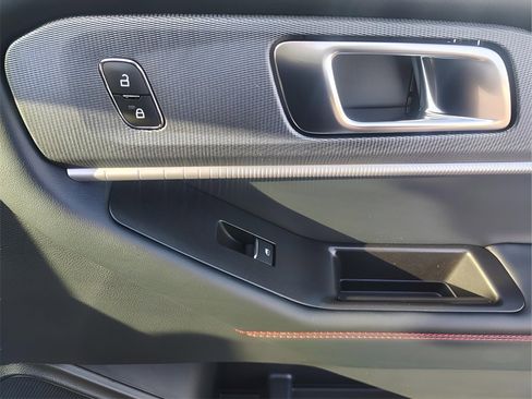 New 2026 Ford Explorer ST-Line w/ ST-Line Street Pack image 27