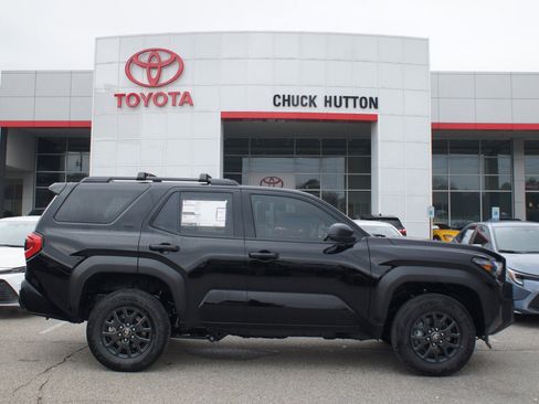 New 2025 Toyota 4Runner SR5 image 19