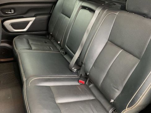 Used 2018 Nissan Titan PRO-4X w/ Pro-4x Convenience Package image 20