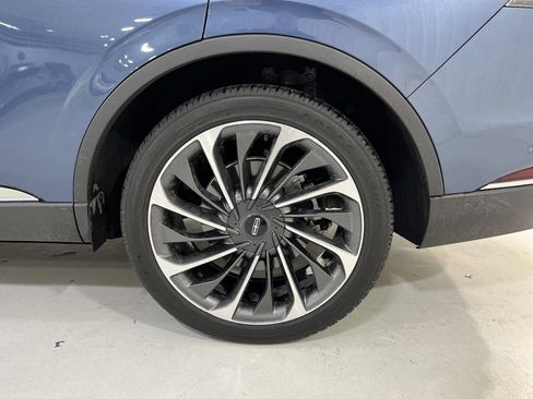 Used 2020 Lincoln Aviator Reserve w/ Equipment Group 202A image 5