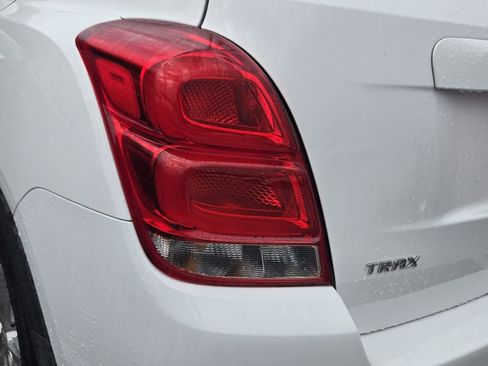 Used 2020 Chevrolet Trax LT image 6