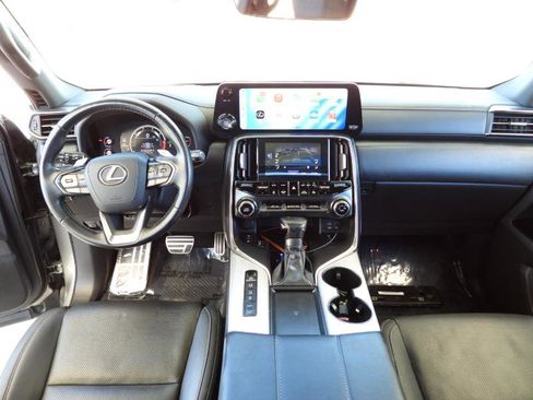 Used 2023 Lexus LX 600 F Sport image 41