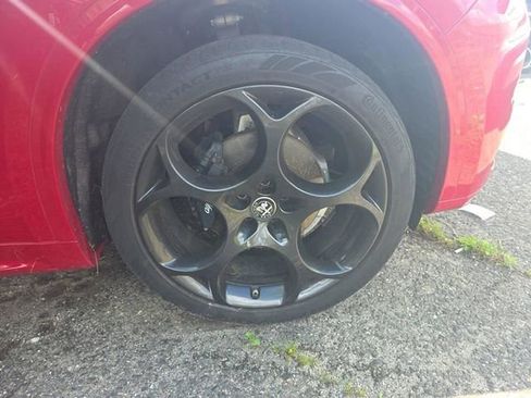 Used 2023 Alfa Romeo Stelvio Estrema AWD/4WD image 14