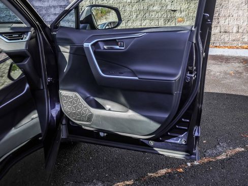 Certified 2019 Toyota RAV4 Limited image 13