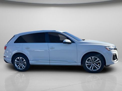 Used 2025 Audi Q7 2.0T Premium Plus w/ Premium Plus Package image 3