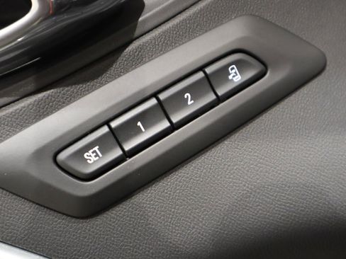 Used 2017 Chevrolet Camaro ZL1 image 22