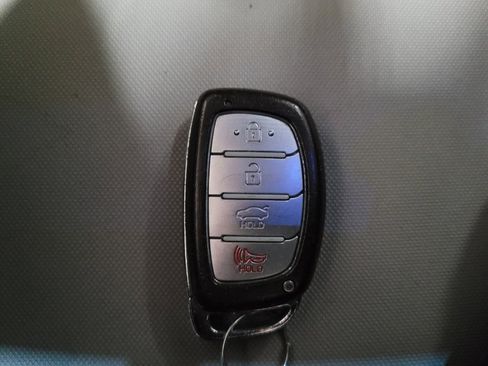 Used 2016 Hyundai Sonata SE image 32