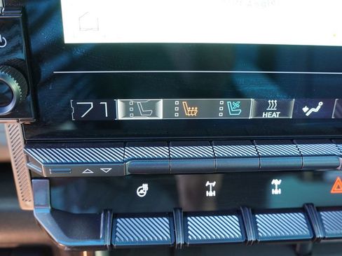 Used 2024 GMC Hummer EV 3X w/ Omega Edition AWD/4WD image 34