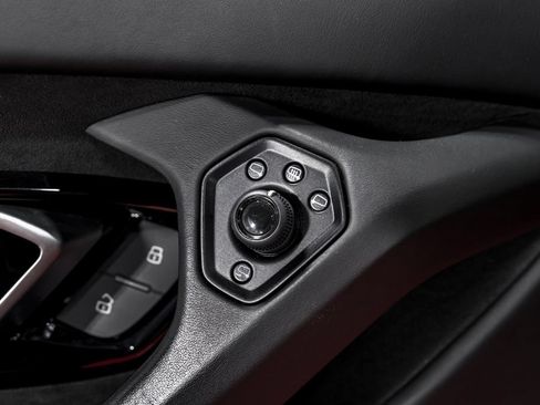 Used 2020 Lamborghini Huracan EVO AWD/4WD image 10