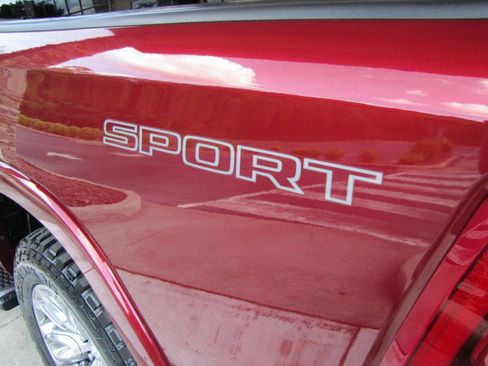 Used 2021 RAM 1500 Laramie w/ Sport Appearance Package AWD/4WD image 30
