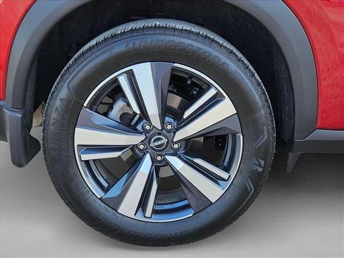 Used 2024 Nissan Rogue SL FWD image 22