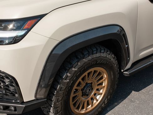 Used 2024 Lexus LX 600 F Sport AWD/4WD image 38