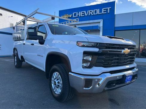 Used 2025 Chevrolet Silverado 2500 W/T w/ WT/CX Safety Package image 17