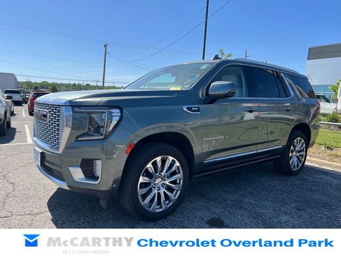 Used 2023 GMC Yukon Denali w/ Denali Reserve Package AWD/4WD image 7