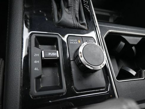 Used 2023 Toyota Tundra Limited AWD/4WD image 22