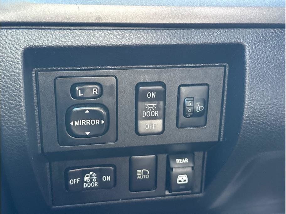 Used 2018 Toyota Tundra SR5 w/ TRD Sport Package AWD/4WD image 26